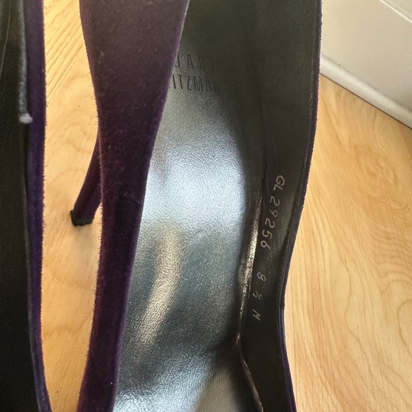 Stuart Weitzman Royal Purple Suede Pumps
Platform Stiletto Heel Leather Sole - Picture 4 of 7